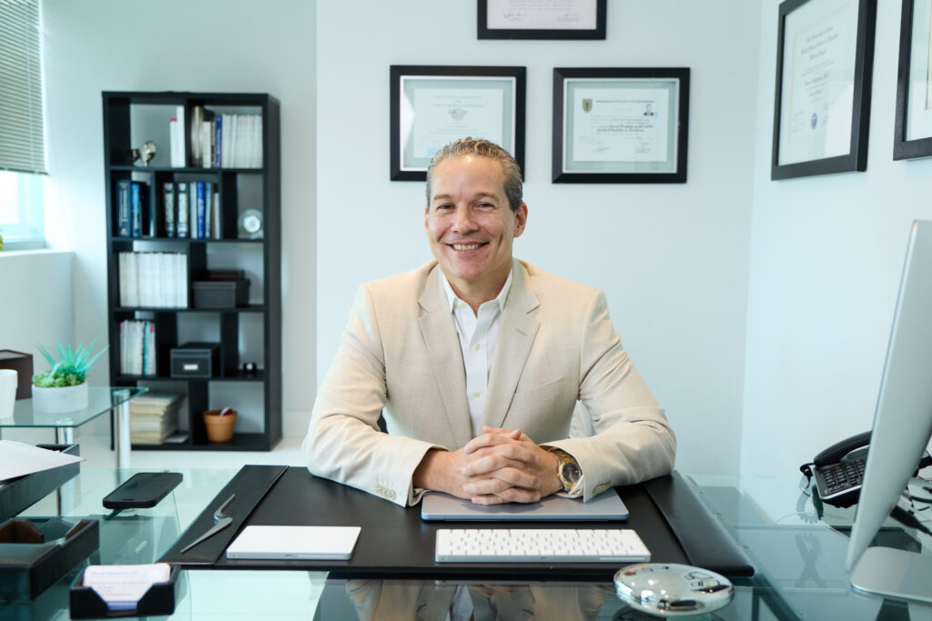 Meet Dr. Samuel Maghidman, concierge doctor in Miami, Fl
